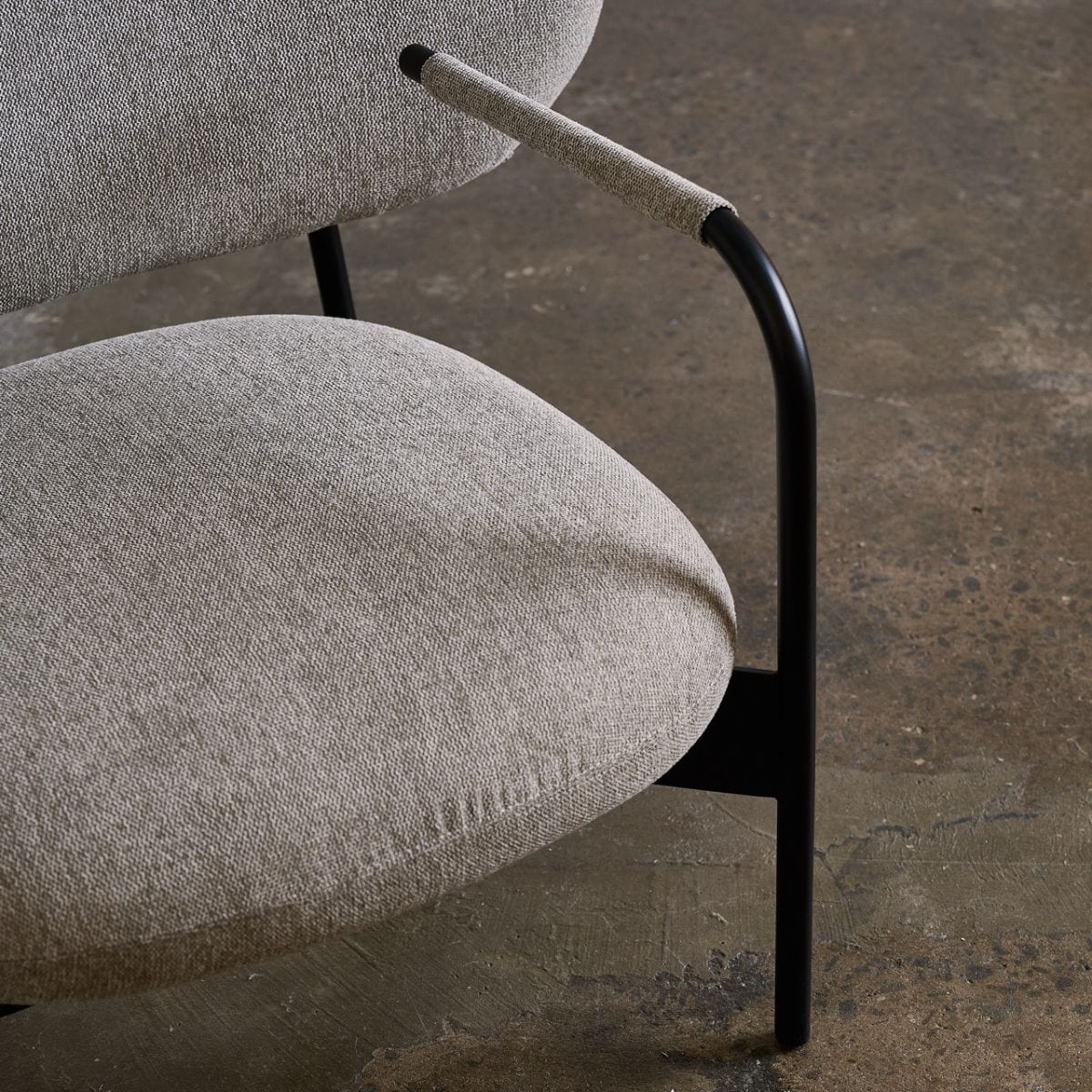 ELCHE OCCASIONAL CHAIR