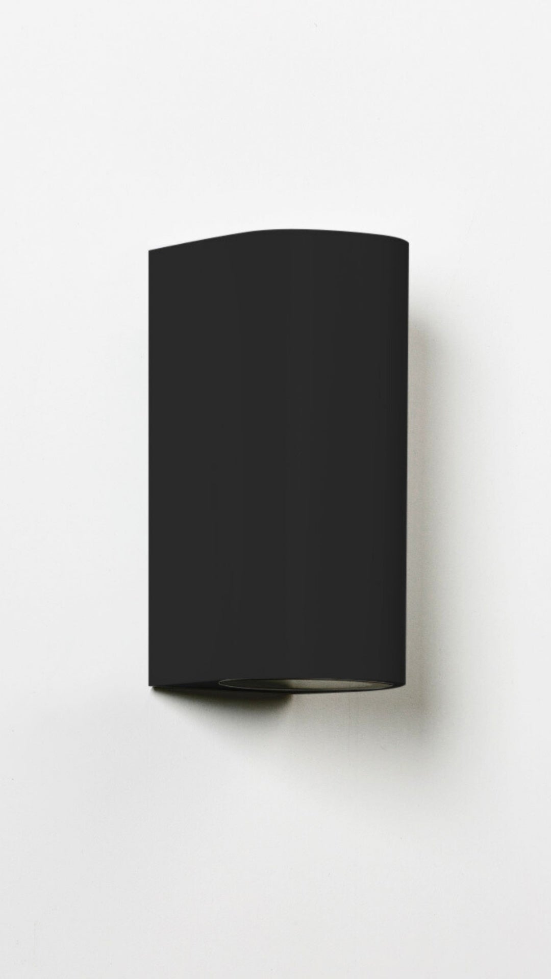Nordz Large IP65 Outdoor Wall Light