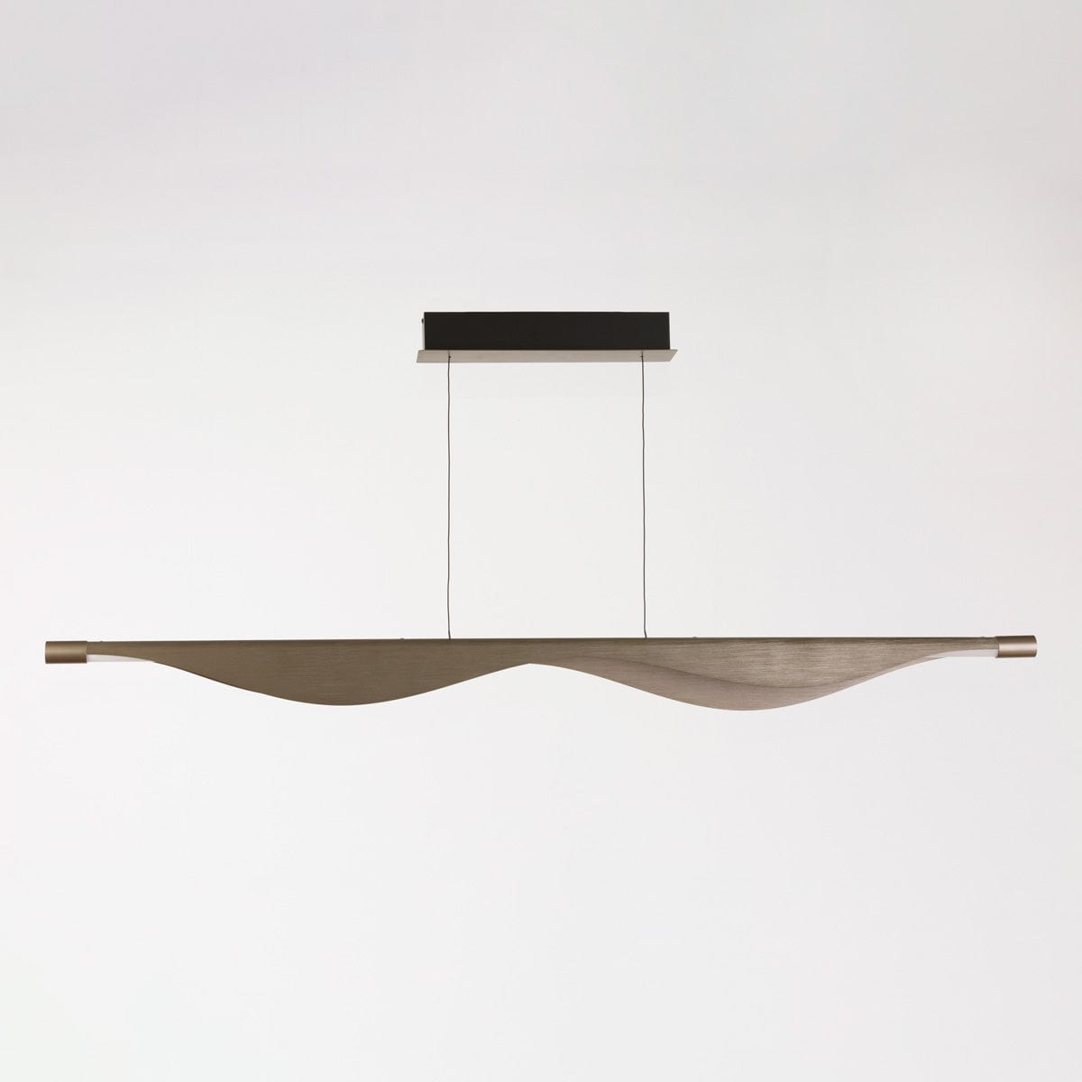 RIAN LINEAR PENDANT LIGHT