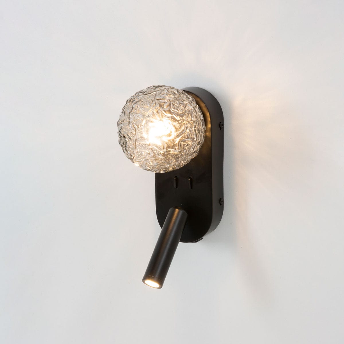 BENETI WALL LIGHT WITH YOSH GLASS