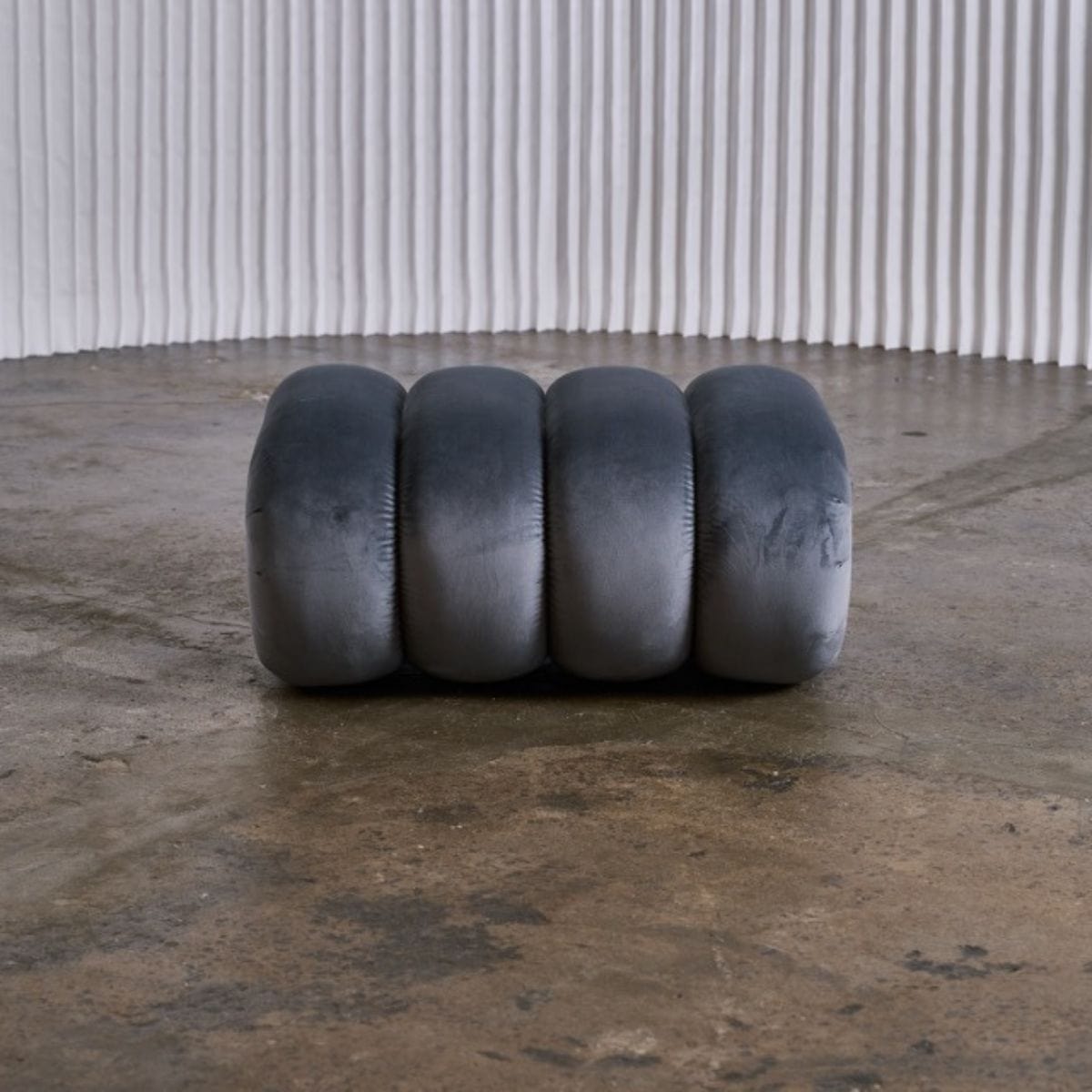 CARRARA RIBBED OTTOMAN
