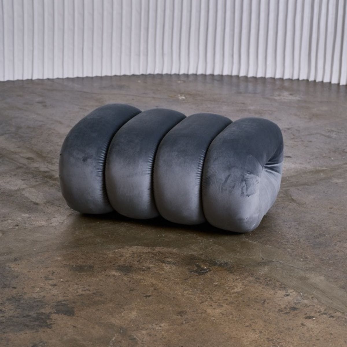 CARRARA RIBBED OTTOMAN