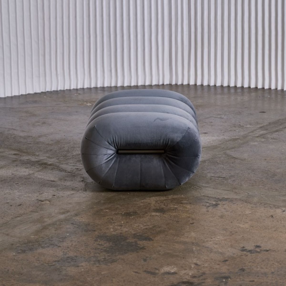 CARRARA RIBBED OTTOMAN