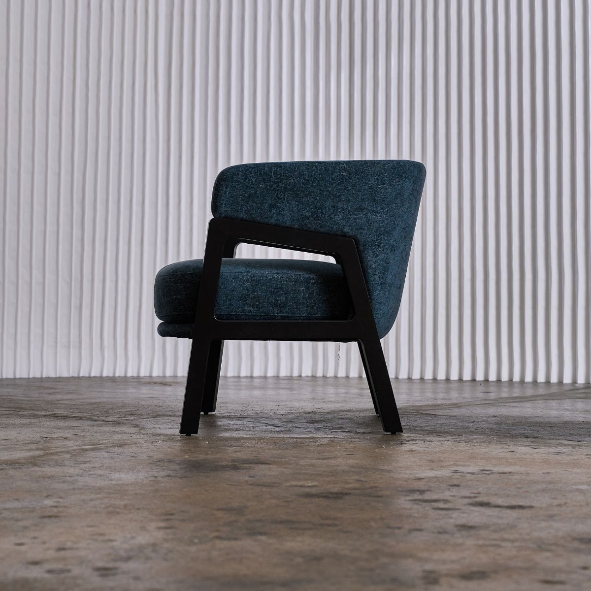 CORTES ARM CHAIR
