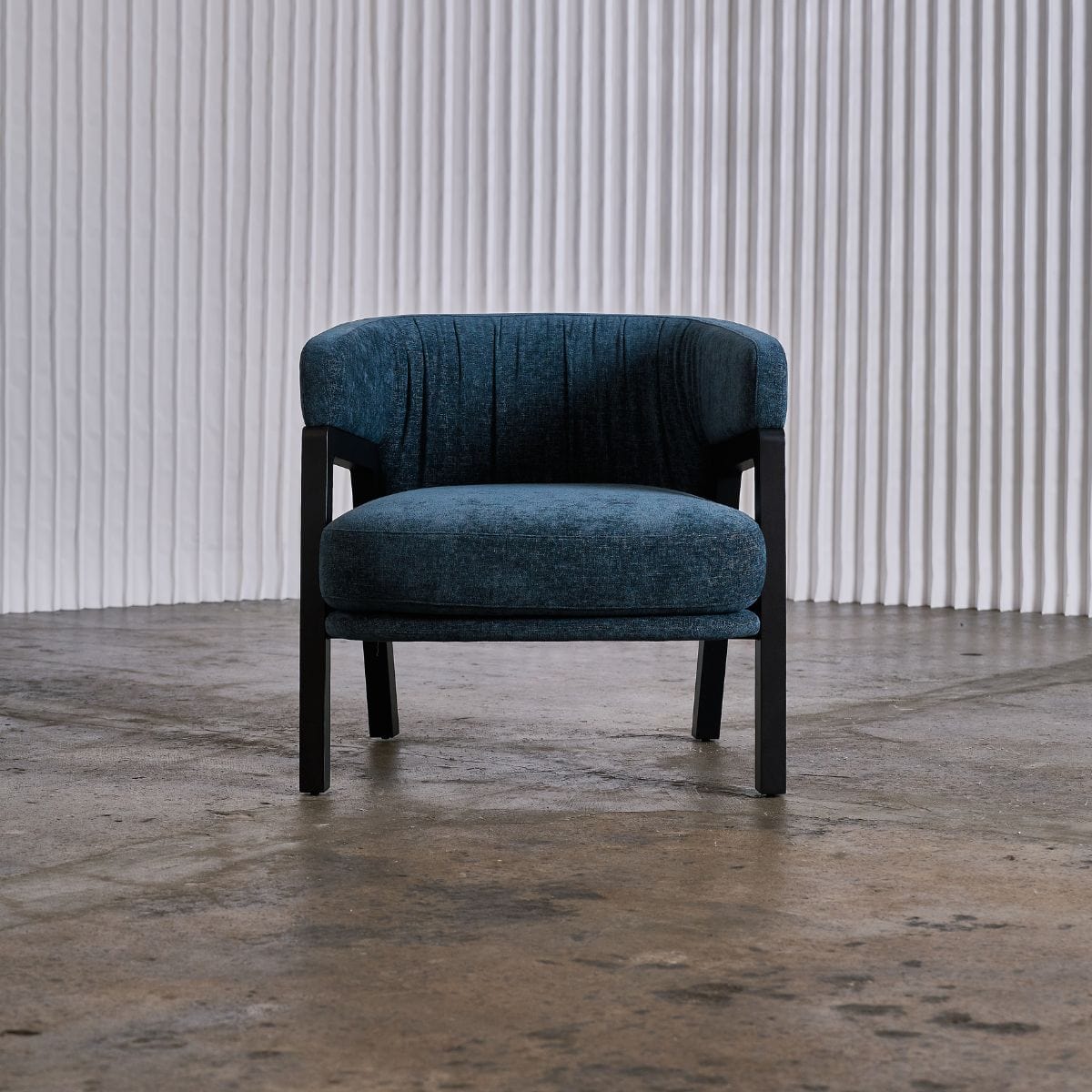 CORTES ARM CHAIR