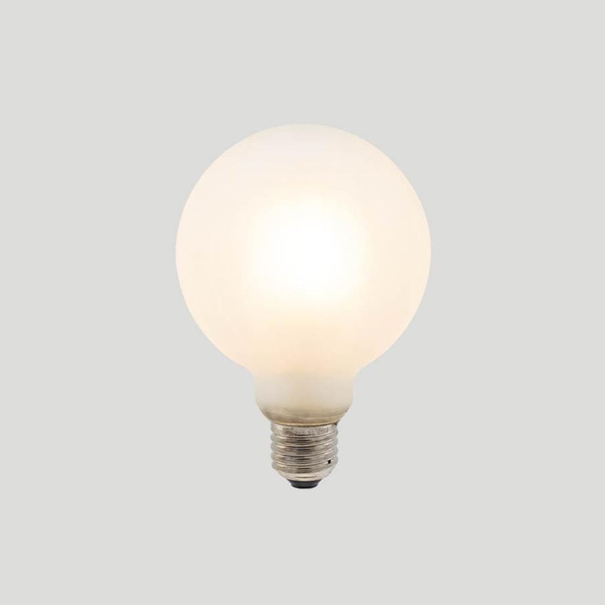 About Space Lighting G95 E27 8 Watt  3000k Light Globe