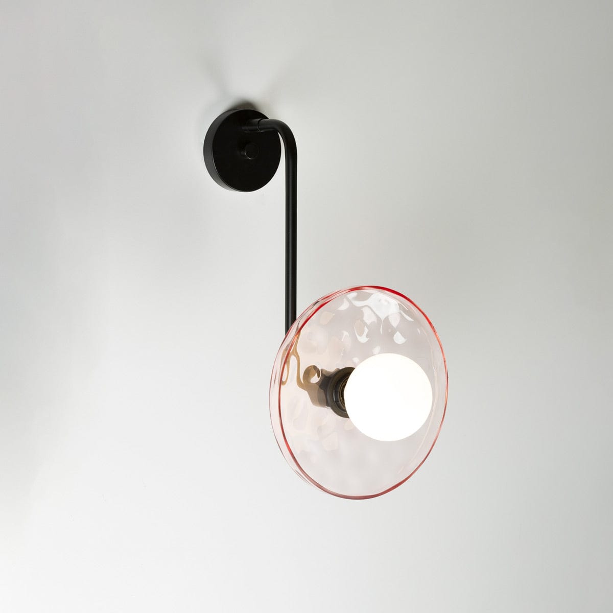 HUGO WALL LIGHT WITH MISSI GLASS