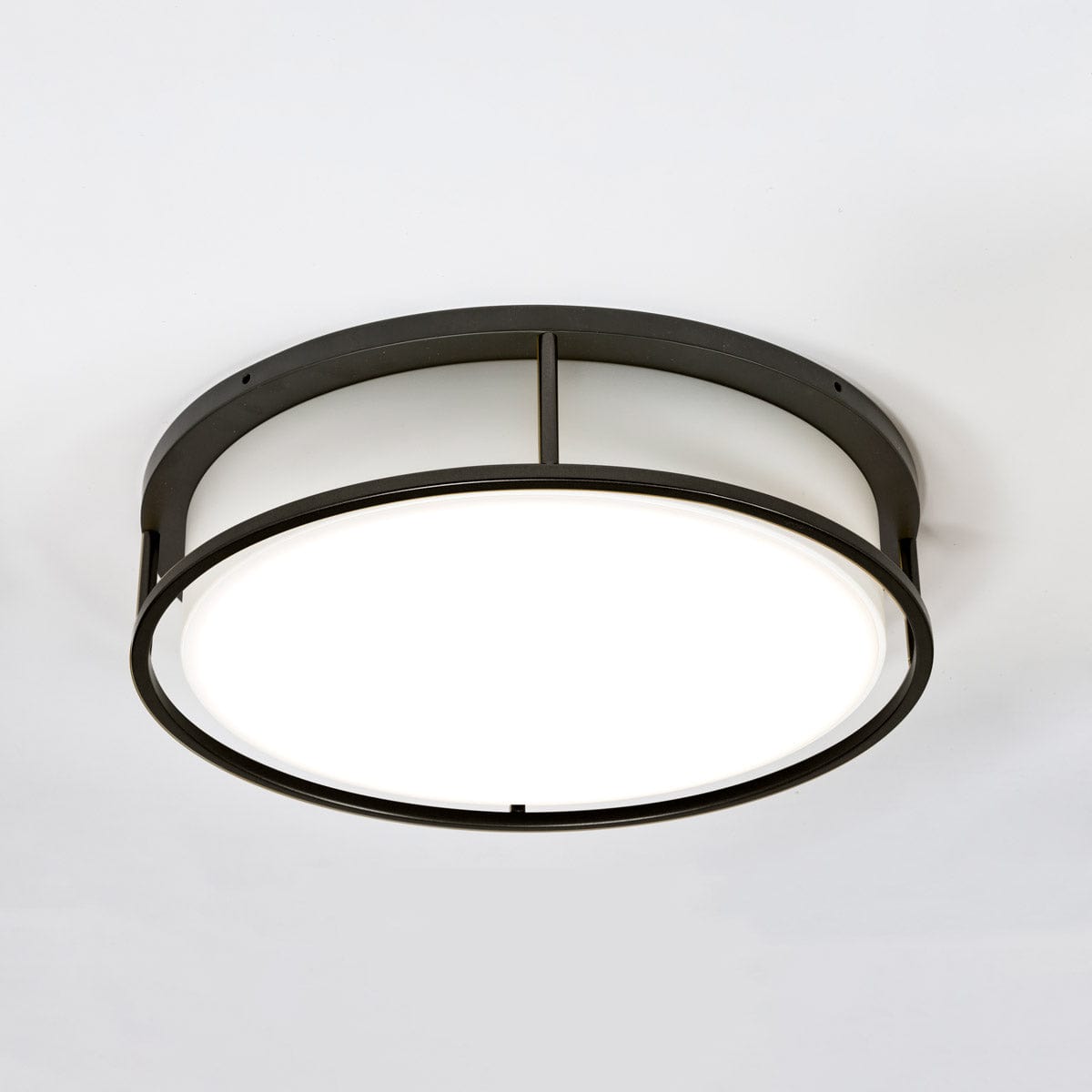 LUCEA FRAME BLACK WITH LUCEA 3K/4K CEILING LIGHT WHITE ON