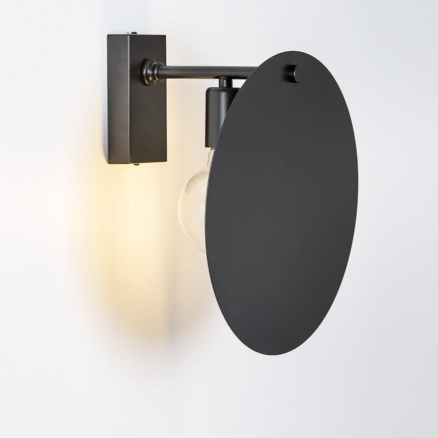 LARKA WALL LIGHT
