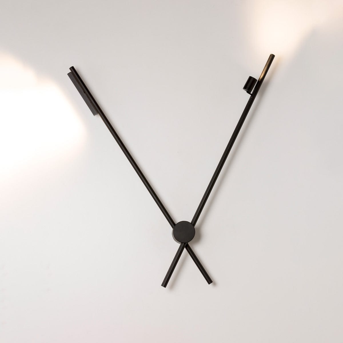 MAGMINI 2 ARM ROTATING TRACK WALL/CEILING LIGHT