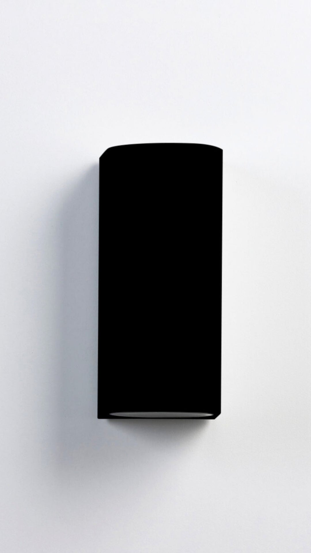 Nordz Large IP65 Outdoor Wall Light
