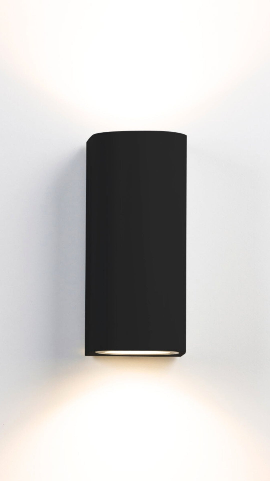 Nordz Large IP65 Outdoor Wall Light