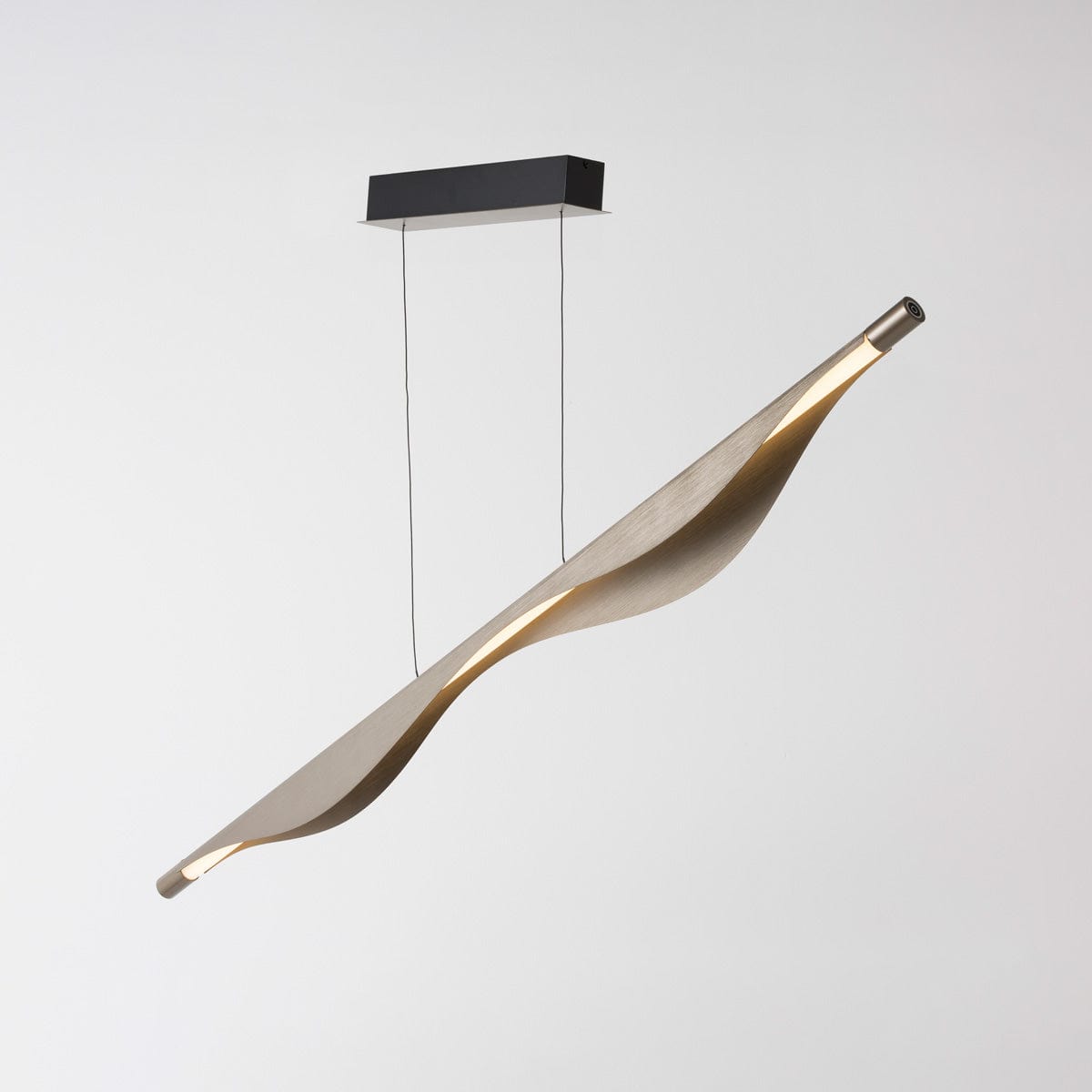 RIAN LINEAR PENDANT LIGHT