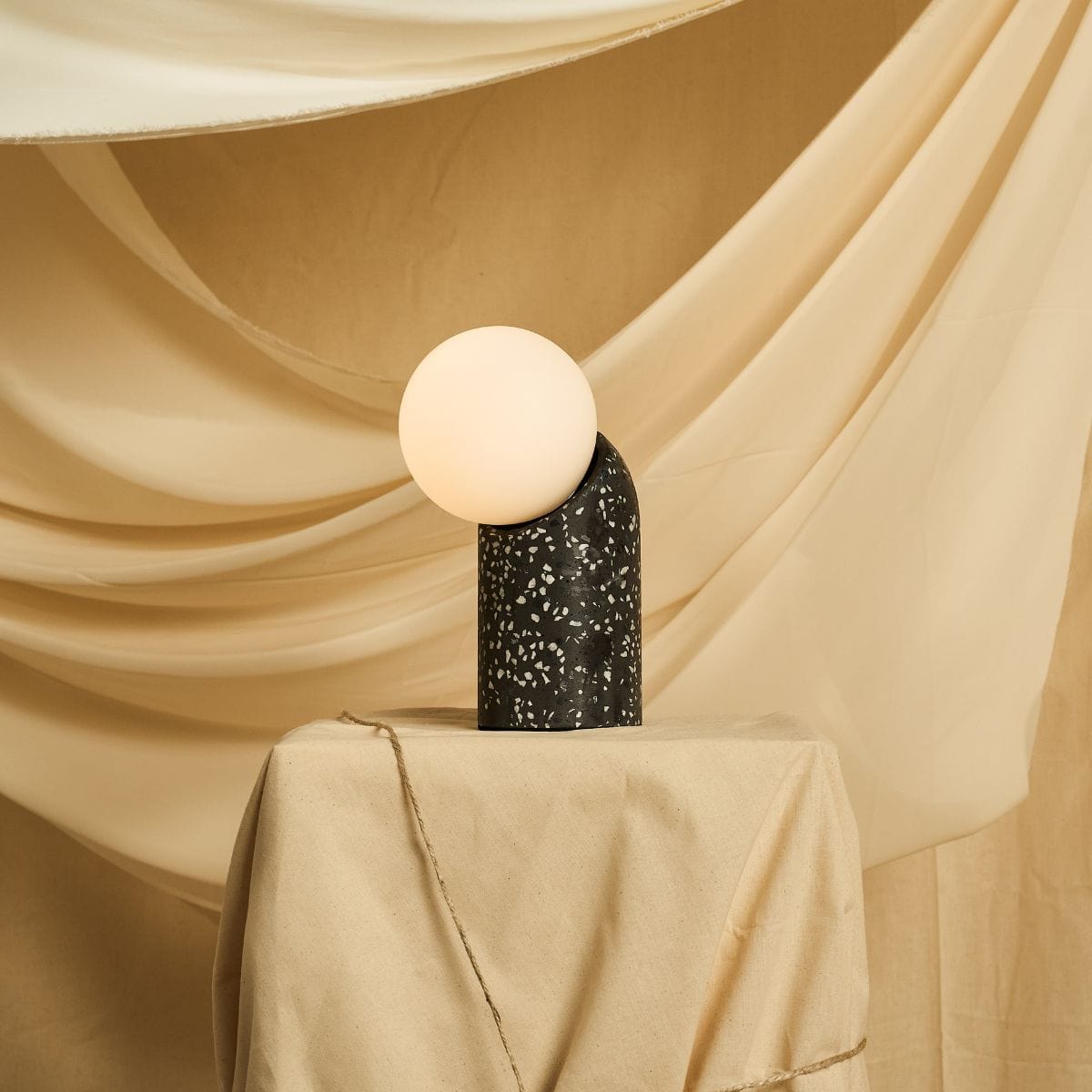 SOL LED TABLE LAMP