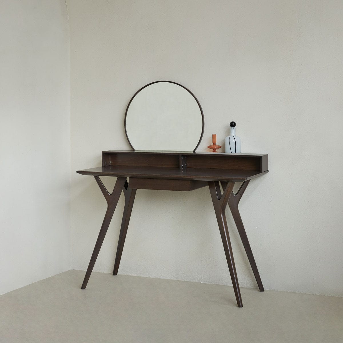 ZAMORA DRESSER