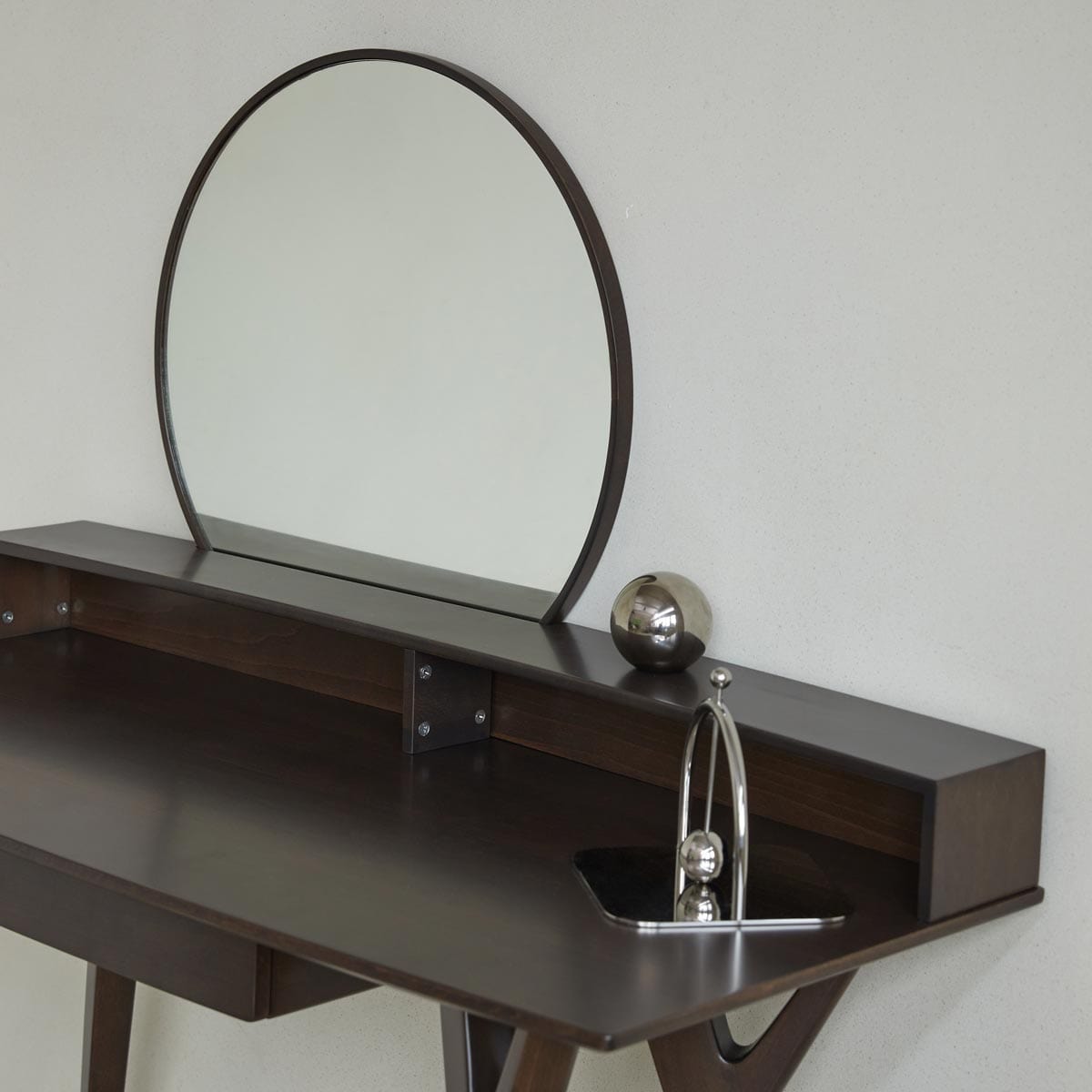 ZAMORA DRESSER